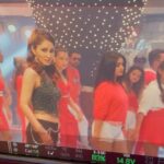Pooja Chopra Instagram - Sharing behind the scenes from the sets of What the Luck 🪁 . Jahaan Chaar Yaar releasing on 16th sept 2022 ! . . @mikasingh @ganeshacharyaa @reallyswara @shikhatalsania @mehervij786 @bachchan.vinod @kamalpandey_7 @timesmusichub @jahaanchaaryaar 👯‍♀️👯‍♀️