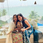 Pooja Chopra Instagram - Bappa blessings and a beautiful evening spent with summer & @dimple_nahar7 ✨🕉🙏 . . . . Outfit- @aliyakhanlabel #feelingblessed #peace #happiness #health #wealth #success #bappamorya #blessings #lovetoall Walkeshwar, Mumbai