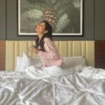 Pooja Chopra Instagram – Lazy rainy mornings 🌧 #lazymornings #bedtea #happyme #happymornings #iloverainydays #rainlover #happyheart #nofilter #justhappy
