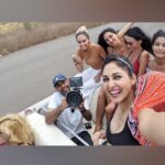 Pooja Chopra Instagram - Of Candy floss n convertibles 💋 #shootlife #reellife #reelmein #lovemyjob #earlymorning #happy #love #dayatwork #picoftheday #mwah Goa