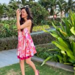 Pooja Chopra Instagram – Pretty dress, pretty place n some wind 🌸

#aboutlastnight #bewithbeti #magichour