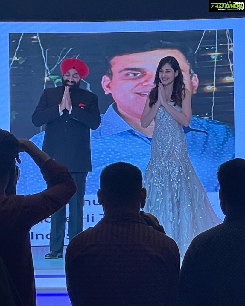 Pooja Chopra Instagram - An absolute honour to have attended the 'ET INSPIRING LEADERS UTTARAKHAND' alongside honourable Governor of Uttarakhand @ltgengurmitsingh Felicitated the inspiring leaders of the state in the field of Health, Education, Industrialists, Businessmen & Startup for their achievements. Leaving the Doon valley hugely inspired myself. Thank you for having me @the_economic_times @timesofindia Hyatt Regency Dehradun