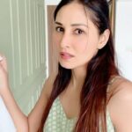 Pooja Chopra Instagram – Dust off the old, itβs time to bring in the new πππ₯³
#2021dump #fromthedrafts #longdue #cozwhynot
Styled by – @tanisha_agrwal
Outfit – @itgirl_love