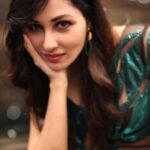 Pooja Chopra Instagram - Happy Diwali n Happy New year Insta-fam ♥️ ✨ . . . . . . . #traditional #saree #happy #festival #lights #stars #joy #celebration #vibes #happydiwali #happiness #pollutionfreediwali #staysafe #bekindtoanimals #loveyourself #takecare #loveandlight ✨