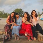 Pooja Chopra Instagram - A day full of laughter and gossip with my yaars ❤️ @reallyswara , @shikhatalsania & @mehervij786 . . . @bachchan.vinod, @jahaanchaaryaar, @kamalpandey723, @soundrya.production #ChaarYaarInGoa #JahaanChaarYaar