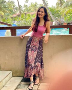 Pooja Chopra Instagram - Chubby cheeks🌷

#livingthatlife #jahaanchaaryaar 
सकीना ..