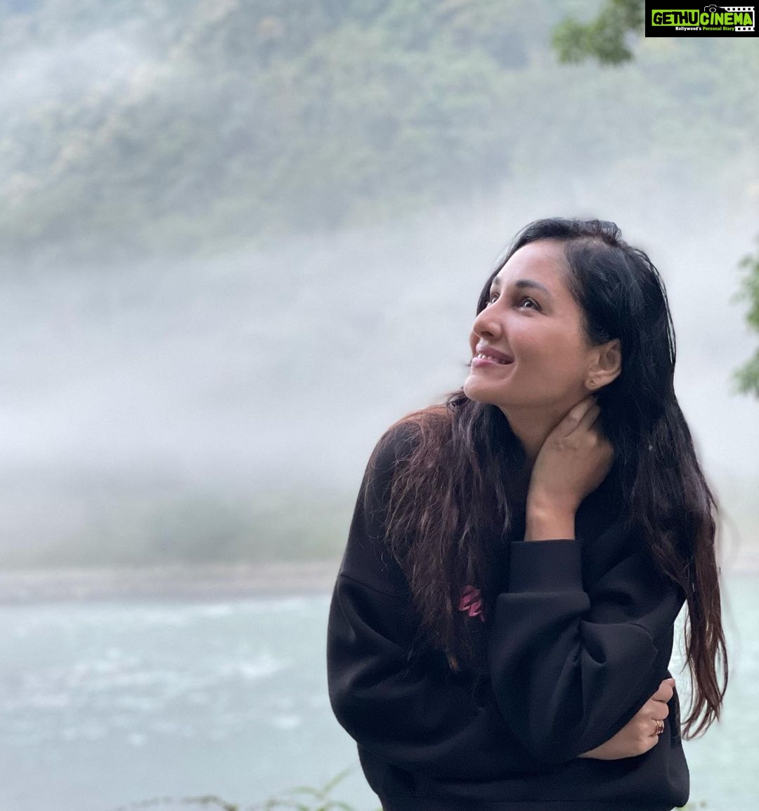 Pooja Chopra Instagram - Sleepy head, messy hair, happy eyes 🙃