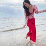 Pooja Chopra Instagram - #sunsetsarelife 🌊 Goa