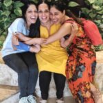 Pooja Chopra Instagram - To the one who stood against all odds n brought us up single handedly. Taught us the importance of hardwork n gave us the strength to believe in our dreams and go for it no matter what. To my mother @juzneera n to all u strong women out there I wish u more #women power on WOMENS DAY 🎀 #InternationalWomensDay To the incredible women I’m blessed to have in my life.. Happy women’s day Noni n Didee 🙌 #blessed #lucky #fortunate #mywomen #myworld #myhappiness #mystrength #happyinternationalwomensday 🎈