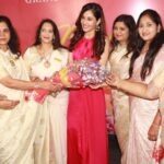 Pooja Chopra Instagram – Grand inauguration for @thebridalstorypunebyjito , Pune all things fun , exquisite, exclusive and why not it was woman power all the way.. 💫 Thank you so much for having me ♥️ Pune City