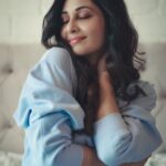 Pooja Chopra Instagram – Do not settle for someone unless you wake up next to them like this… 

𝙷𝚊𝚙𝚙𝚢 𝚅𝚊𝚕𝚎𝚗𝚝𝚒𝚗𝚎’𝚜 𝙳𝚊𝚢 ❤️ #valentines #valentinesday❤️
