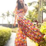 Pooja Chopra Instagram - Going into the weekend like💃 #choosehappy #friyay #magicisinyou #happinessisachoice #fridayvibes #happyheart #girlwithasmile 💋