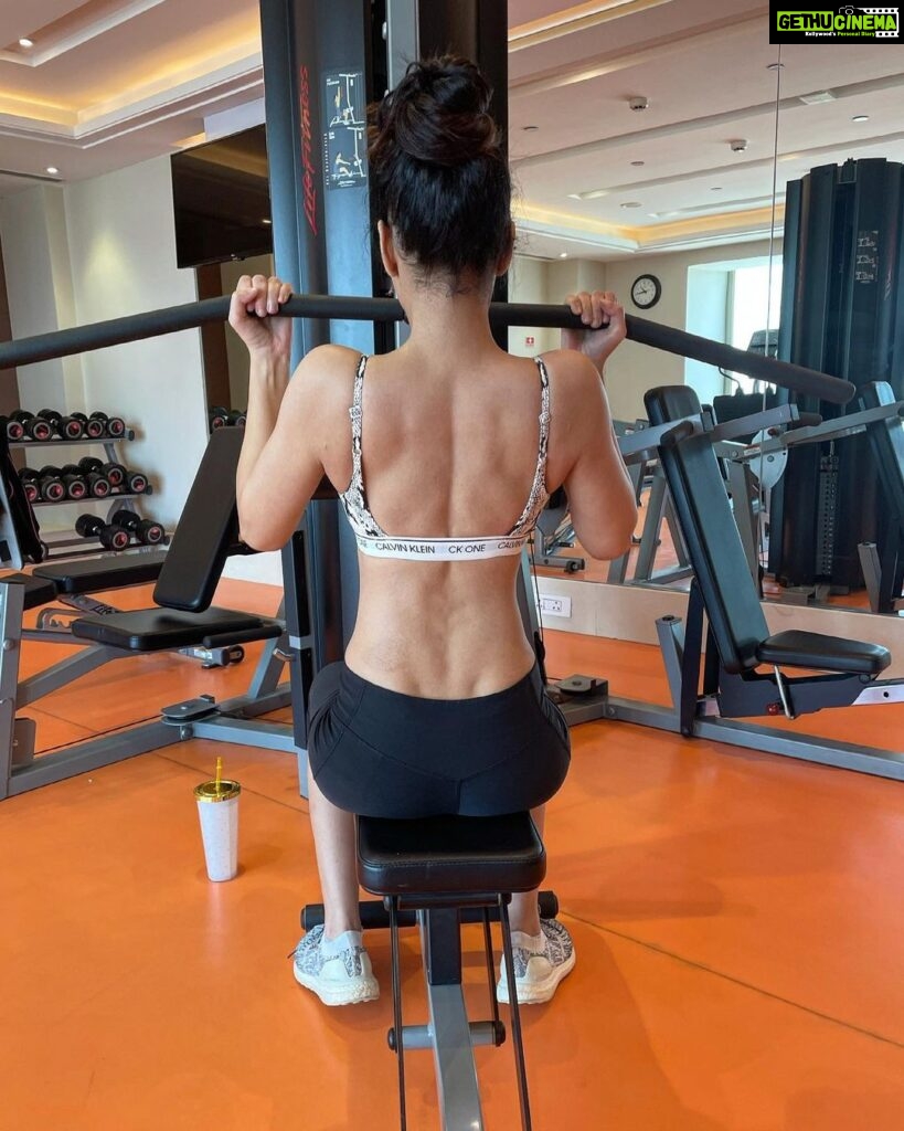 Pooja Chopra Instagram - Make your body the sexiest outfit you own❕#nofilter #hardwork #dedication #determination #fitnessmotivation #mycalvins Lucknow-लखनऊ