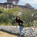 Pooja Chopra Instagram – This is us.. #mysunshinefamily_ 🌻 Bhutan འབྲུག་རྒྱལ་ཁབ་