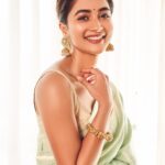 Pooja Hegde Instagram - Happy Ganesh Chaturthi ❤️🐘 Only love and happiness always 🙏🏻🧿
