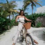 Pooja Hegde Instagram - Thank you for all the birthday love and wishes. Will respond to all ur messages soon..for now, be right back.. wheeeeee 🙃🚲 . . . @hiltonmaldives @coastalinofficial #hiltonmaldives #amingiristory Hilton Maldives Amingiri Resort & Spa