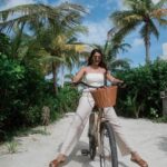 Pooja Hegde Instagram - Thank you for all the birthday love and wishes. Will respond to all ur messages soon..for now, be right back.. wheeeeee 🙃🚲 . . . @hiltonmaldives @coastalinofficial #hiltonmaldives #amingiristory Hilton Maldives Amingiri Resort & Spa
