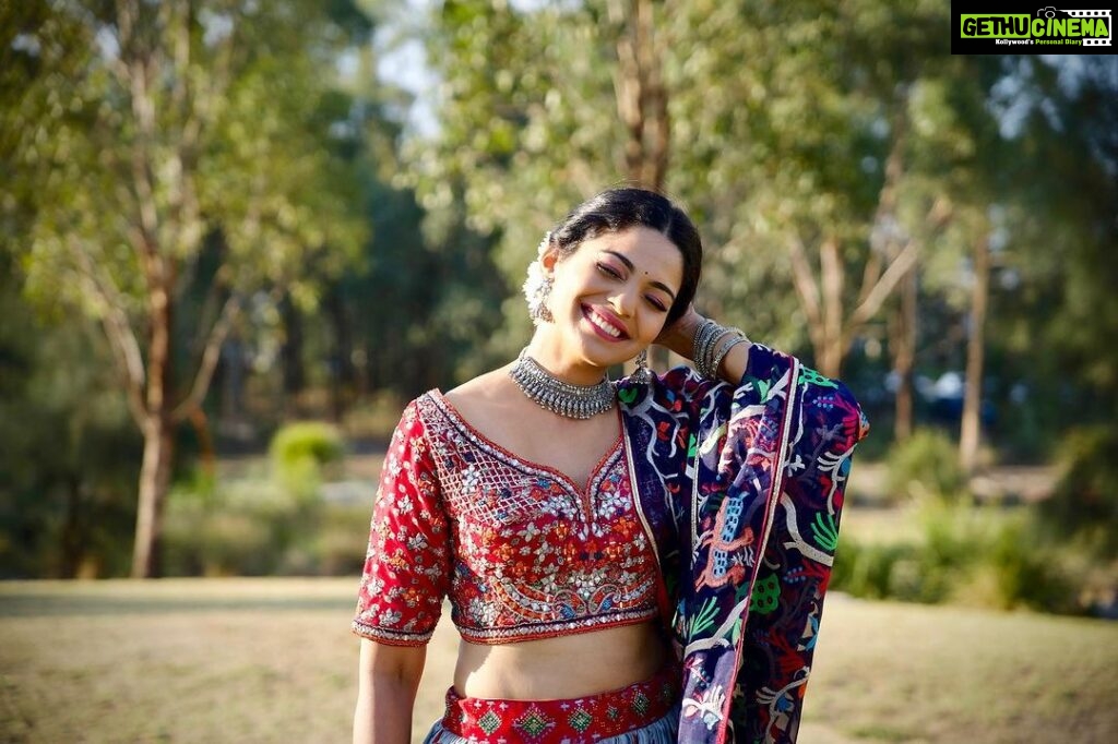 Pooja Sawant Instagram - 💕 Outfit by @kalamandir_thane Styled by @styledbyshakti