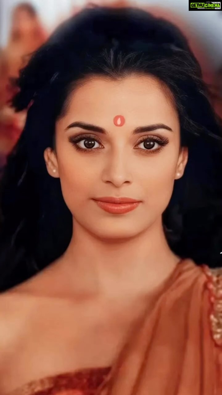 Pooja Sharma Instagram - My debut show Mahabharat and my character Draupadi , now this is a show and a character that continues to grow till date and only n only because of you guys. We did what we could then , but u guys, our audience have been taking it forward now. I feel the show is more yours than it is mine now. Thank you for the love flowing in till date , on various platforms. Warms my heart deeply n meaningfully. THANK YOU 🙏🏻 ❤️… I am blessed 😇 p.s- The lovers of the show know why this post today 🥰🥹🙏🏻 #mahabharat #mahabharatstarplus #decade #10