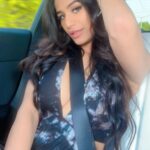 Poonam Pandey Instagram – Out for some shopping!!!! 💋

#dubai #shopping #fun #love 
#poonampandeyreal #ppfans #poonampandeyfans Dubai –  دبى