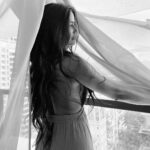 Poonam Pandey Instagram – Few BTS shots!
.
.
.
.
.
.

.shot by: @sunny_makeup_artist 
#poonampandey #bts #photography #photooftheday #fun #balcony #blackandwhite