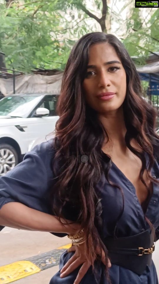Poonam Pandey Instagram - Poonam Pandey spotted in town! #BollywoodNow #poonampandey #bollywoodfashion #celebupdates #Celebrity