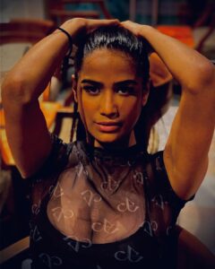 Poonam Pandey Instagram - Make ya soul smile. 
.
.
.
#poonampandey #pictures #picoftheday #candid #photos #coffee