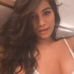 Poonam Pandey Instagram - 😘