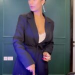 Poonam Pandey Instagram – When your husband calls you dumb …..
.
.
#reelitfeelit #funnyvideos #comedy #poonampandey #explore