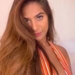 Poonam Pandey Instagram - How is your night?