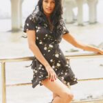 Poonam Pandey Instagram – Hold me close.