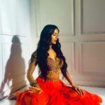 Poonam Pandey Instagram - Apsara Aali…this song has been my favourite bachpan se 😜 . . . . . . . . . . @ilmanaazphotography1 #apsaraaali #poonampandeyreal #poonampandey #pplovers #favorite #song #marathi #love #reel #instagram #instagood