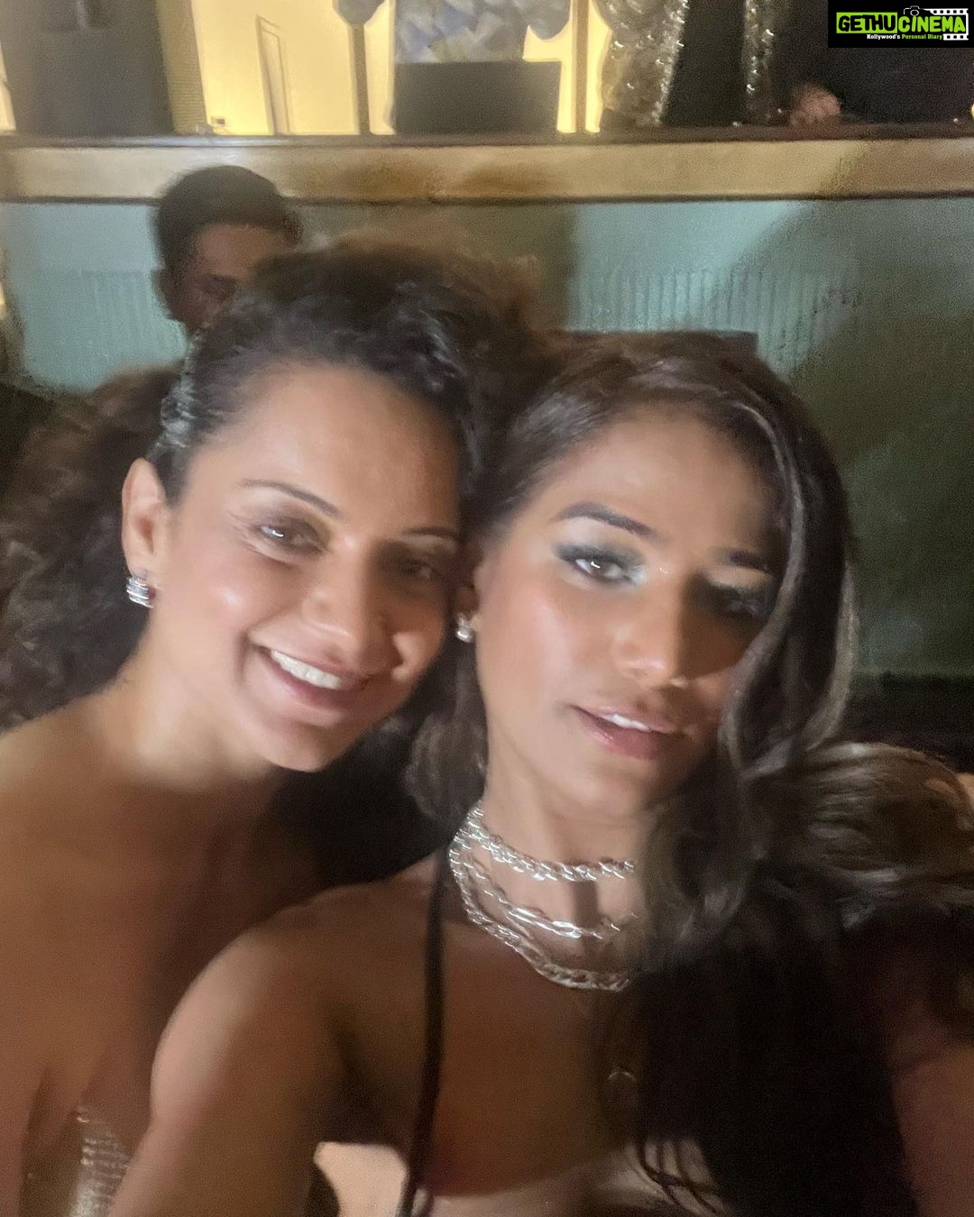 Poonam Pandey Instagram - I had a blast last night with you all I love you guys 😘❤️