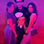 Poonam Pandey Instagram - Mirani!!!!! Thank you for inviting me ❤️ It was a rocking night with you all 😘 @thenitinmirani @shahdaisy @aari