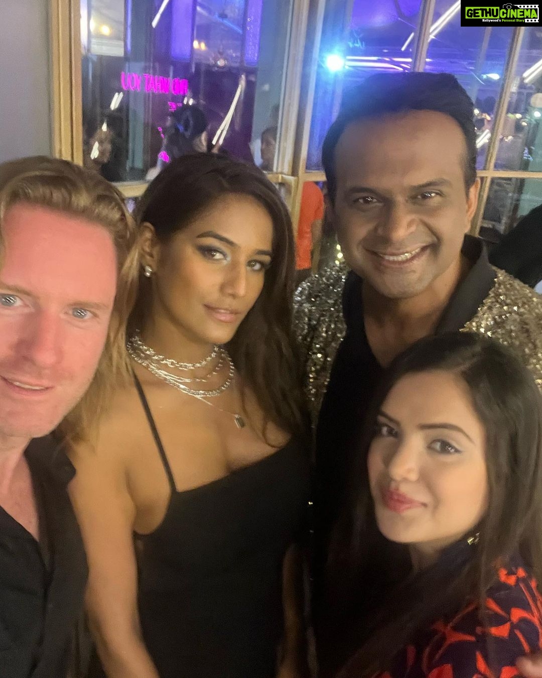 Poonam Pandey Instagram - I had a blast last night with you all I love you guys 😘❤️