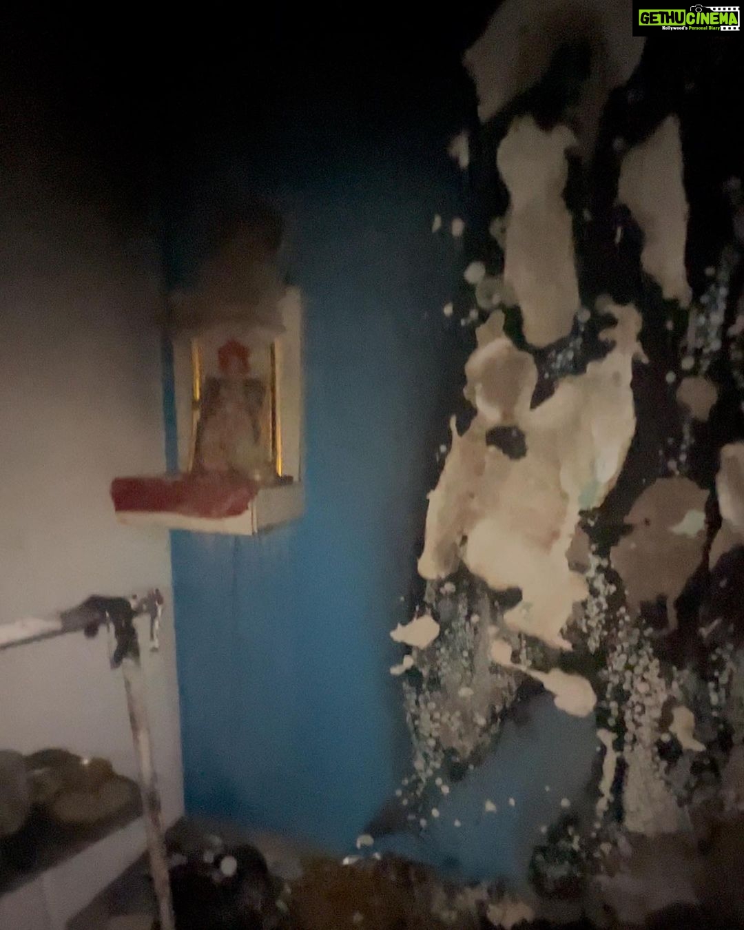 Poonam Pandey Instagram - In this entire fire incident, nothing happened to my Mandir..Iβm so grateful to the universe that Caesar is absolutely fine..my staff, my sister they all are fine..yes, house is burnt but souls are fine π . . . . #fire #house #firebrigade #firedepartment #myhouse