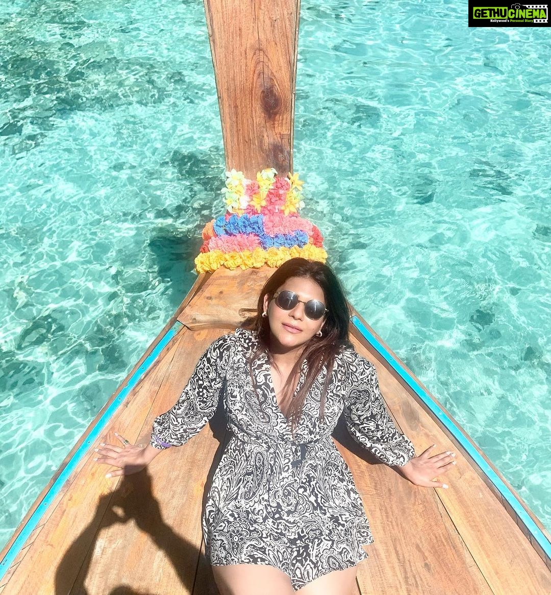 Poonam Preet Bhatia Instagram - Wanderlust consumed her; foreign hearts and exotic minds compelled her. She had a gypsy soul and vibrant hope for the unknown 🕊 #wanderlust #travelgram #thailand #phuket #ocean #crystalbluewater Phi Phi Island
