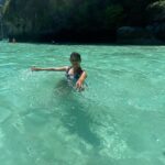 Poonam Preet Bhatia Instagram - The Sea ! The Sea ! The open Sea ! The Blue , The Fresh, The ever free 🌊 #swimminginthesea #nomoreaquaphobia #exploringthesea #thebluesea 🐠