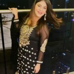 Poonam Preet Bhatia Instagram - Throwing ‘ it back a lil 💁🏻‍♀️🫶🏻 #throwbacksunday #sundayfeels