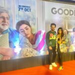Poonam Preet Bhatia Instagram - Do watch the film #Goodbye with your family because I WATCHED IT with mine ☺️ #moviepremiere #mustwatch #hearttouching #film #familyiseverything @vikas71 sir thank you for making this film & boss lady @ektarkapoor for backing it! 🫶🙏❤️ PS - Ticket prices are just Rs 150 on Friday! @amitabhbachchan @rashmika_mandanna @neena_gupta @ektarkapoor @balajimotionpictures #GoodCo #GoodbyeFamilyPhoto #FamilyHaiTohSabKuchHai #GoodbyeOnOct7 PVR ICON: Infiniti Mall