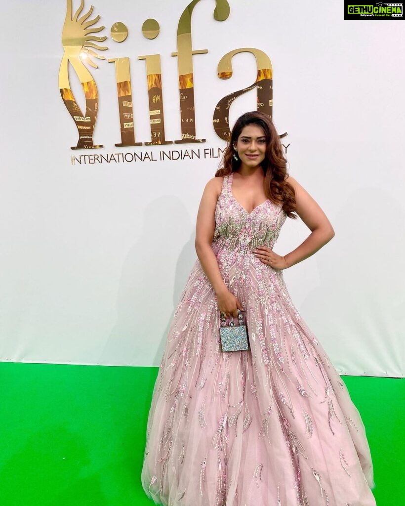 Poonam Preet Bhatia Instagram - At #iffa2022 #abudhabi Outfit: @basanti_kapdeaurkoffee @thewarehouseexperience Jewellery: @rimayu07 Clutch: @oceana_clutches Styled by: @stylekarma.bynupur Assisted by: @_shrutimittal