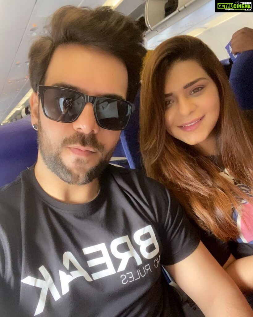 Poonam Preet Bhatia Instagram - I Love You begins with I But Ends up by YOU 👫👩‍❤️‍💋‍👨❤️🥰😘