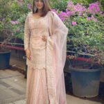 Poonam Preet Bhatia Instagram - Iftaar party 🤲🏻 with @babasiddiqueofficial Outfit by @jiyabyveerdesignstudio Earrings by @the_jewel_gallery Styled by @shrushti_216 Clicked by - @shadank_photography