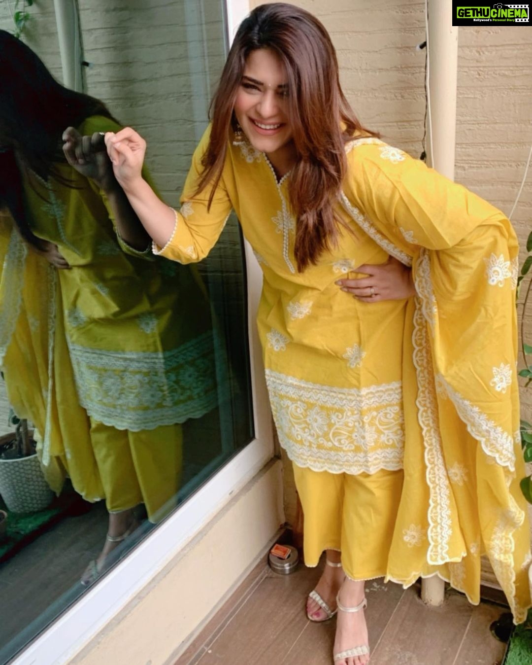 Poonam Preet Bhatia Instagram - A yellow dress will never make you look perfect. Unless you wear it with a laugh 💛💛 Also I hope my yellow dress brightens up your day ☺️☺️☺️☺️ Outfit - @passionforfashion_byshivani Click by - @sanjaygagnaniofficial ♥️
