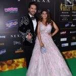 Poonam Preet Bhatia Instagram – We definitely painted the Carpet from 💚 to ❤️

#onlylove #spreadlove #iifa #iifa2022 #abudhabi #uae🇦🇪 Etihad Arena