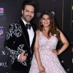 Poonam Preet Bhatia Instagram – We definitely painted the Carpet from 💚 to ❤️

#onlylove #spreadlove #iifa #iifa2022 #abudhabi #uae🇦🇪 Etihad Arena