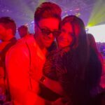 Poonam Preet Bhatia Instagram - You are my partner in wine 🍷 ♥️ @sanjaygagnaniofficial 😘😘 #poonjayforever #couplegoals #liveconcert #redarmy