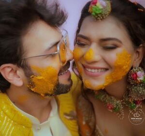 Poonam Preet Bhatia Instagram - Love is the Colour of Our Heart’s Rainbow 🌈❤️💛

#frommeandmine #toyouandyours #happyholi