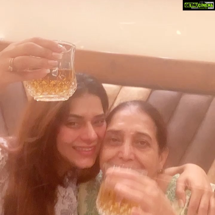 Poonam Preet Bhatia Instagram - Happy Mother’s Day 💕💕 celebrating you everyday ❤️❤️ @paramjeet2157 @gagnanismitaraju #mothersday #celebratingmotherhood #motherdaughter