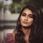 Poornima Ravi Instagram - I speak in hundred silent ways ! Photographed by @raghul_raghupathy Assist: @aruneashwar_photography MUAH: @viyahairandmakeup . . . . . . . . . . #poornimaravi #araathi #swag #sunglasses #salwarkameez #love #fashion